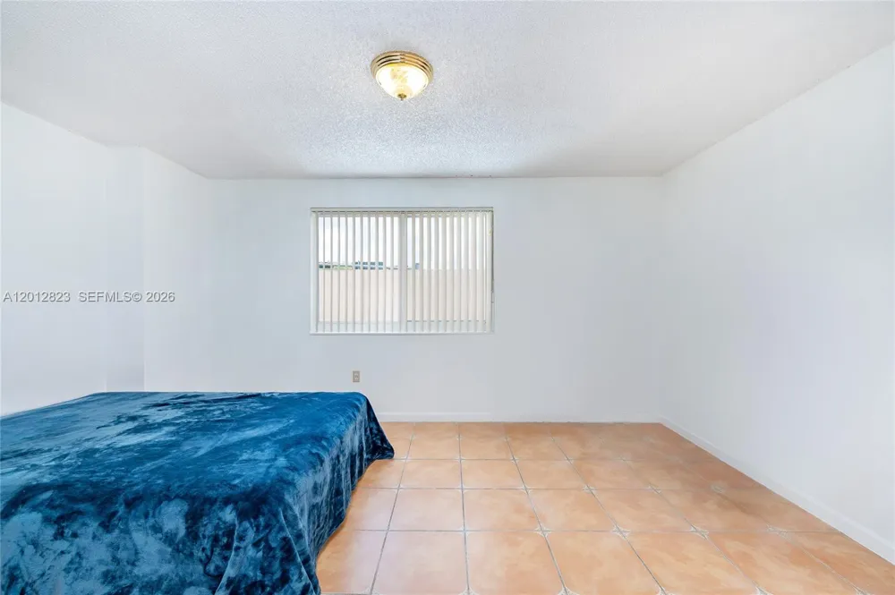 1007 NW 106th Ave Cir Miami, FL 33172