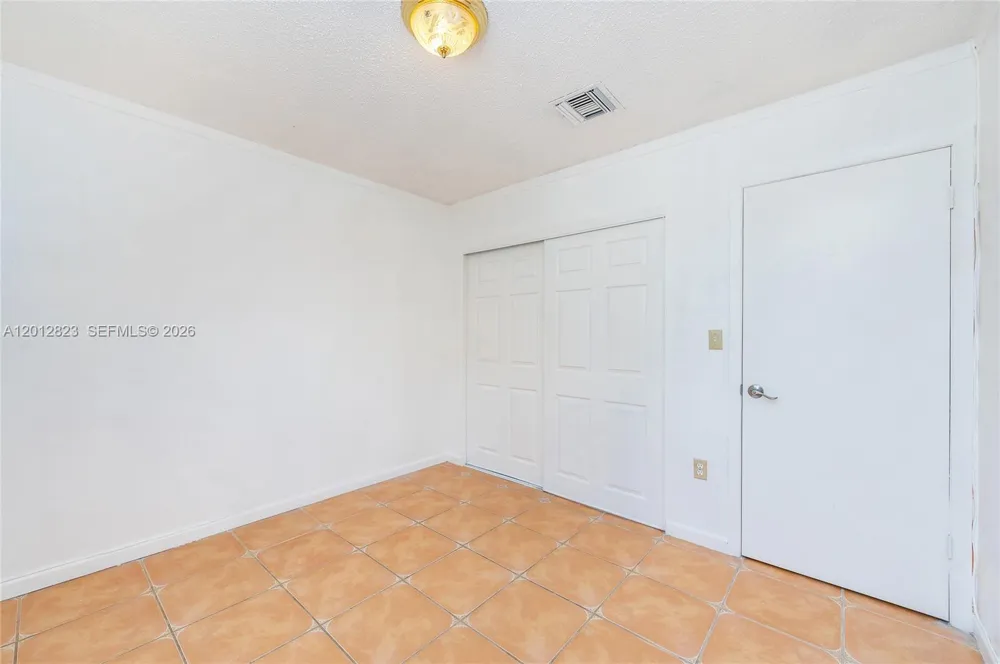 1007 NW 106th Ave Cir Miami, FL 33172