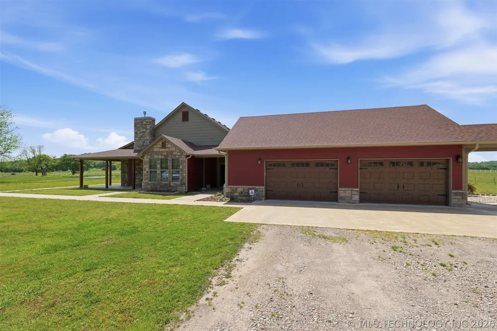 467281 Highway 100 Stilwell, OK 74960