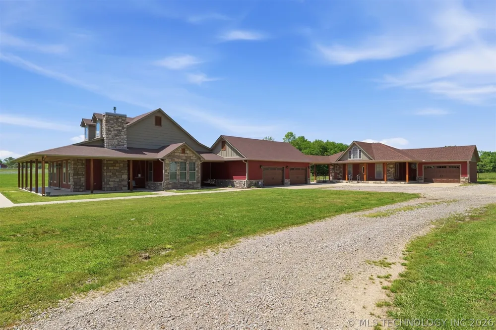 467281 Highway 100 Stilwell, OK 74960