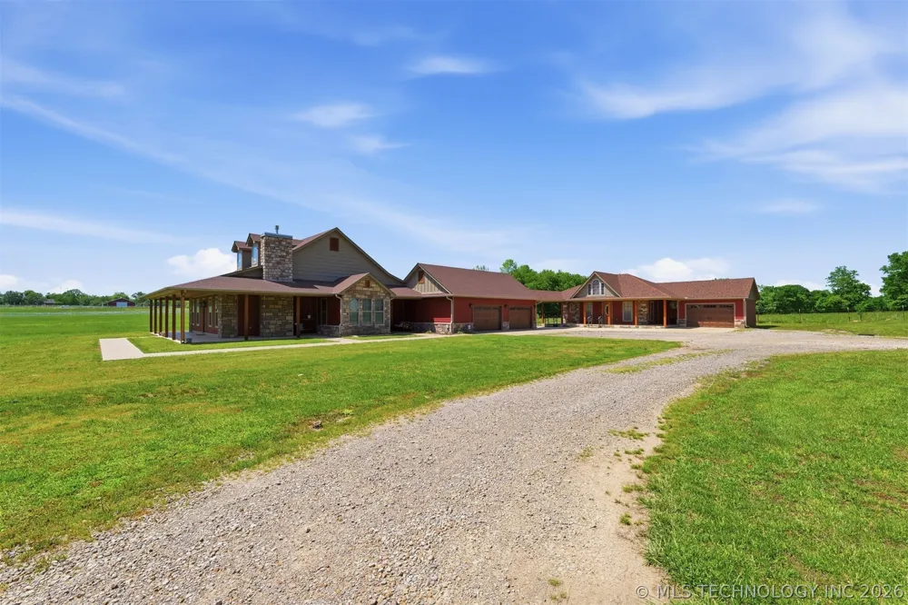 467281 Highway 100 Stilwell, OK 74960