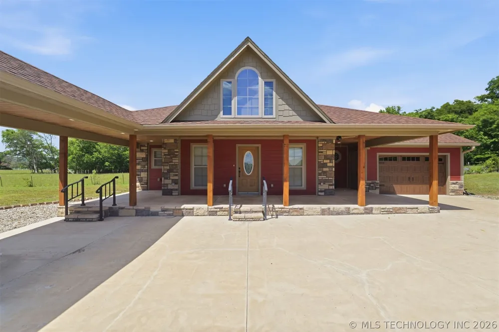 467281 Highway 100 Stilwell, OK 74960