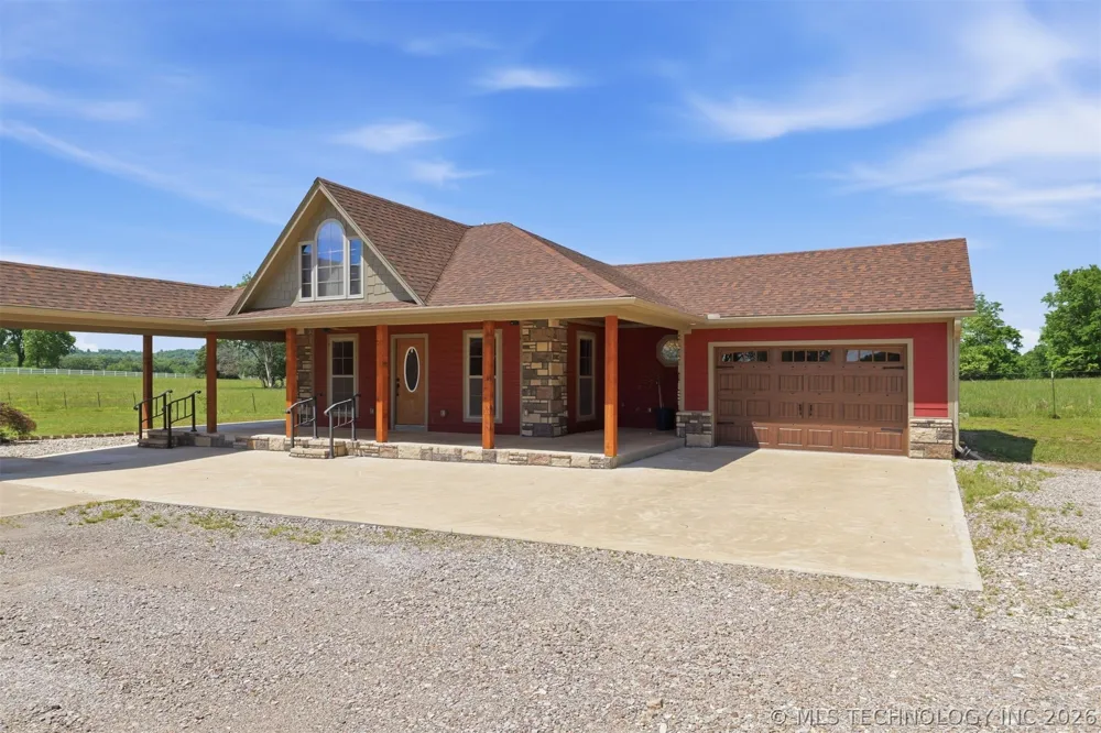 467281 Highway 100 Stilwell, OK 74960