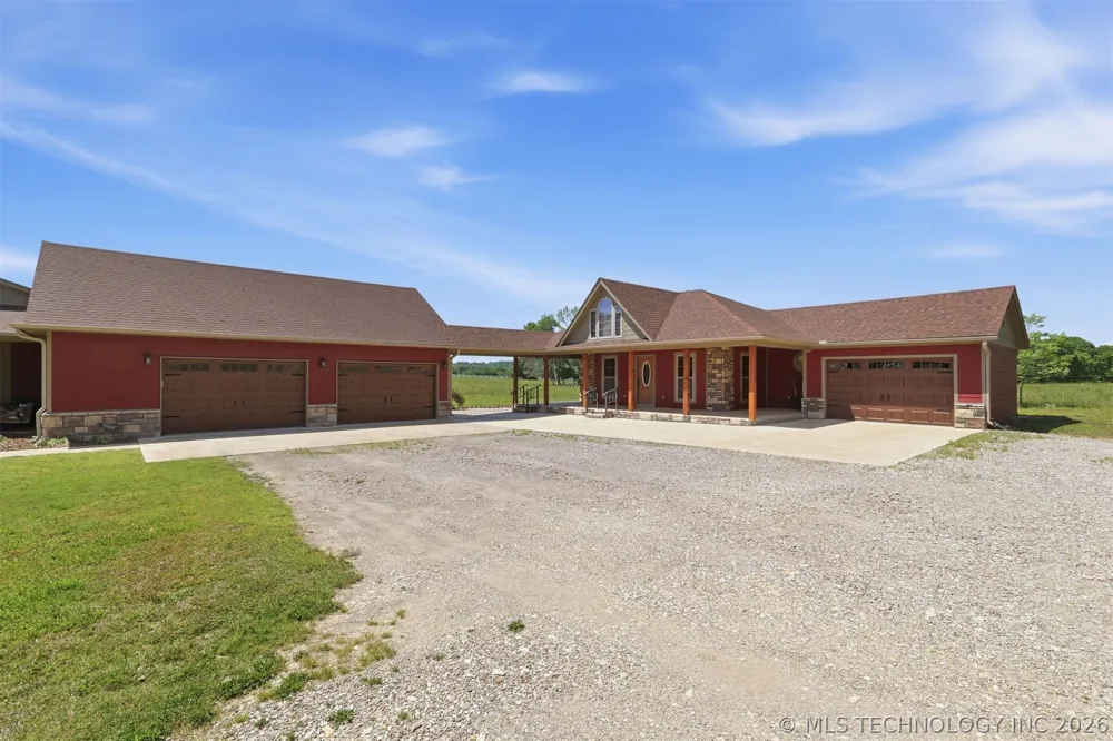 467281 Highway 100 Stilwell, OK 74960