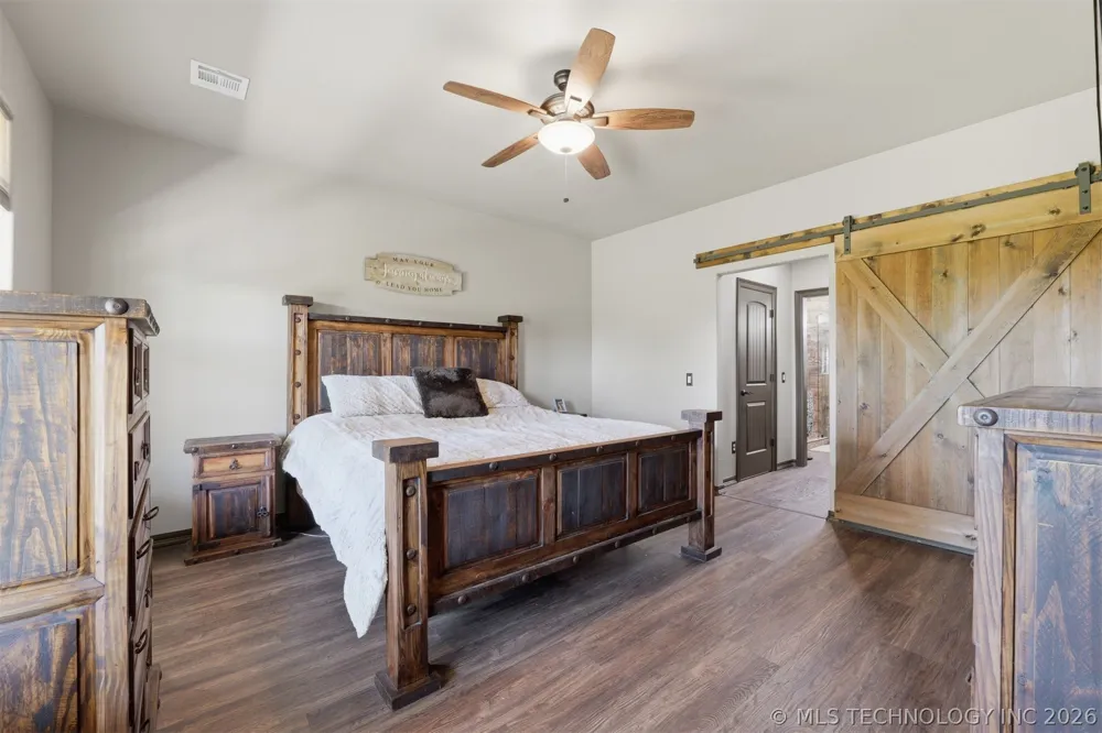 467281 Highway 100 Stilwell, OK 74960