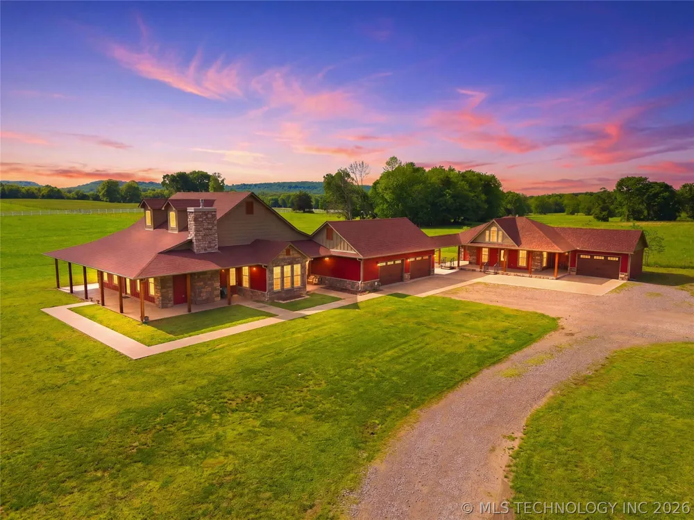 467281 Highway 100 Stilwell, OK 74960