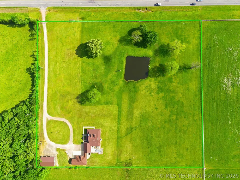 467281 Highway 100 Stilwell, OK 74960