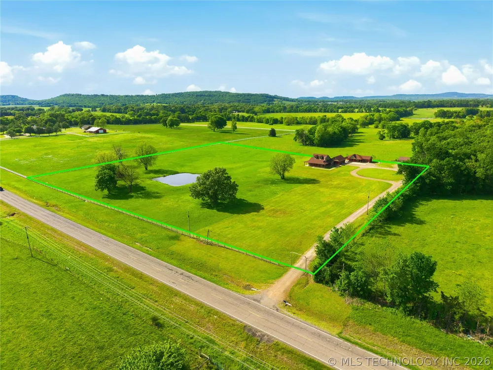 467281 Highway 100 Stilwell, OK 74960
