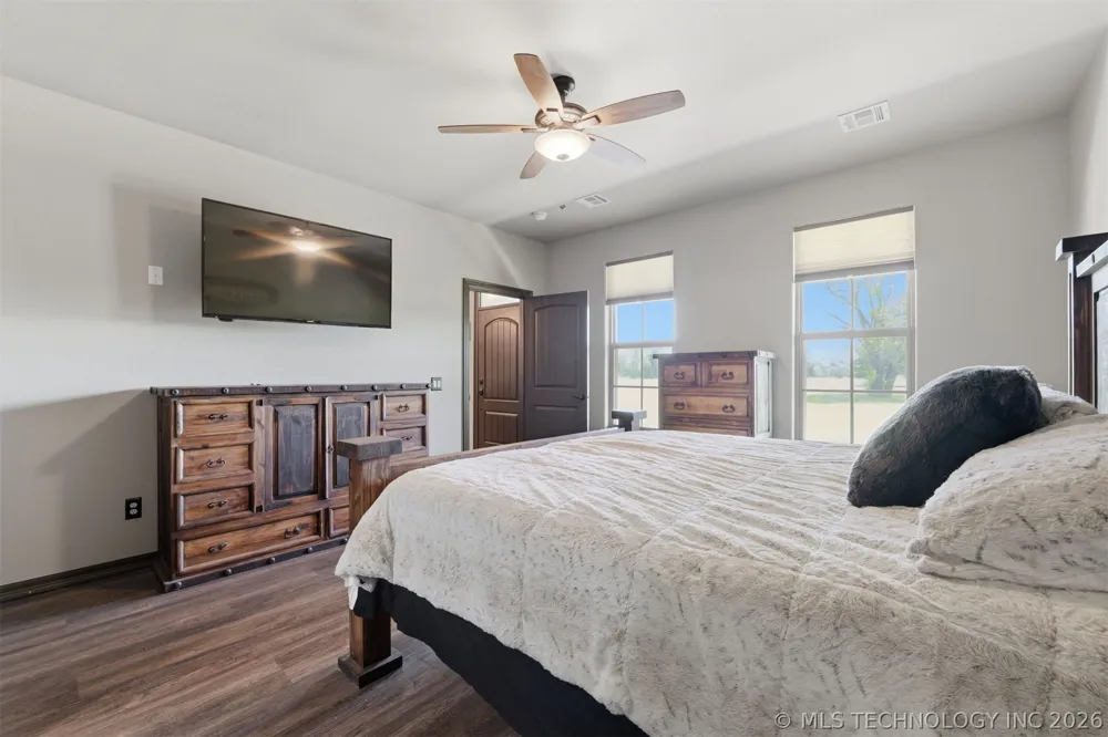 467281 Highway 100 Stilwell, OK 74960