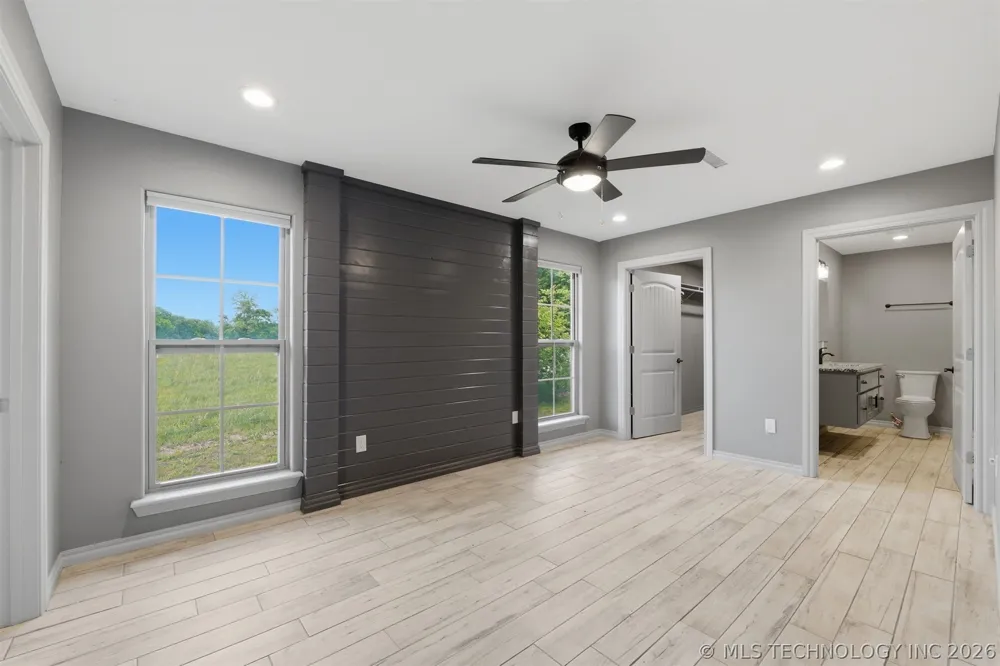 467281 Highway 100 Stilwell, OK 74960