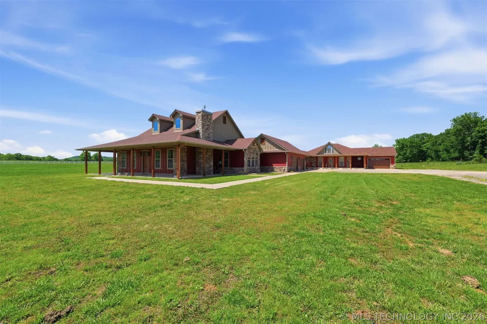 467281 Highway 100 Stilwell, OK 74960