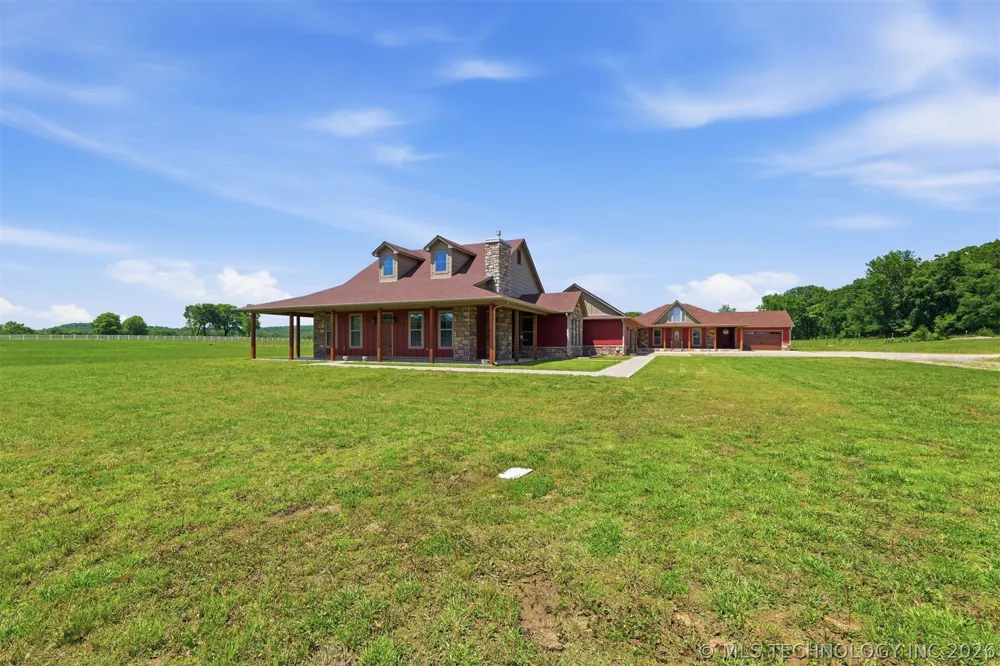 467281 Highway 100 Stilwell, OK 74960