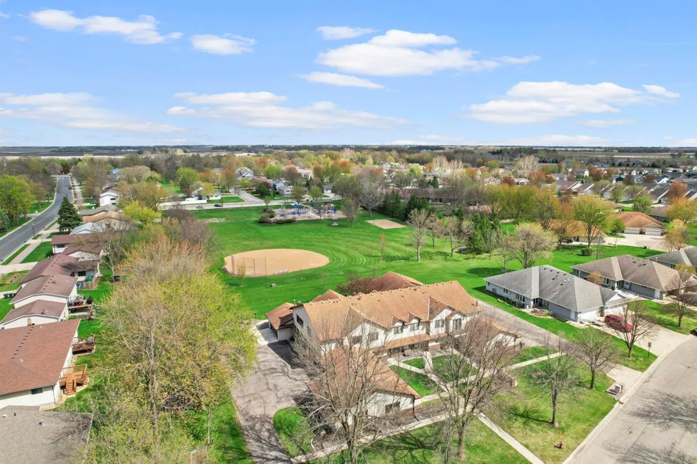 1221 Bradford Street SE Hutchinson, MN 55350
