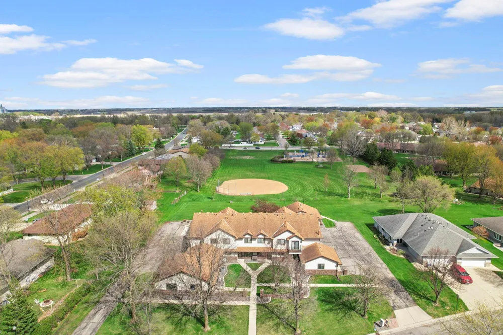 1221 Bradford Street SE Hutchinson, MN 55350