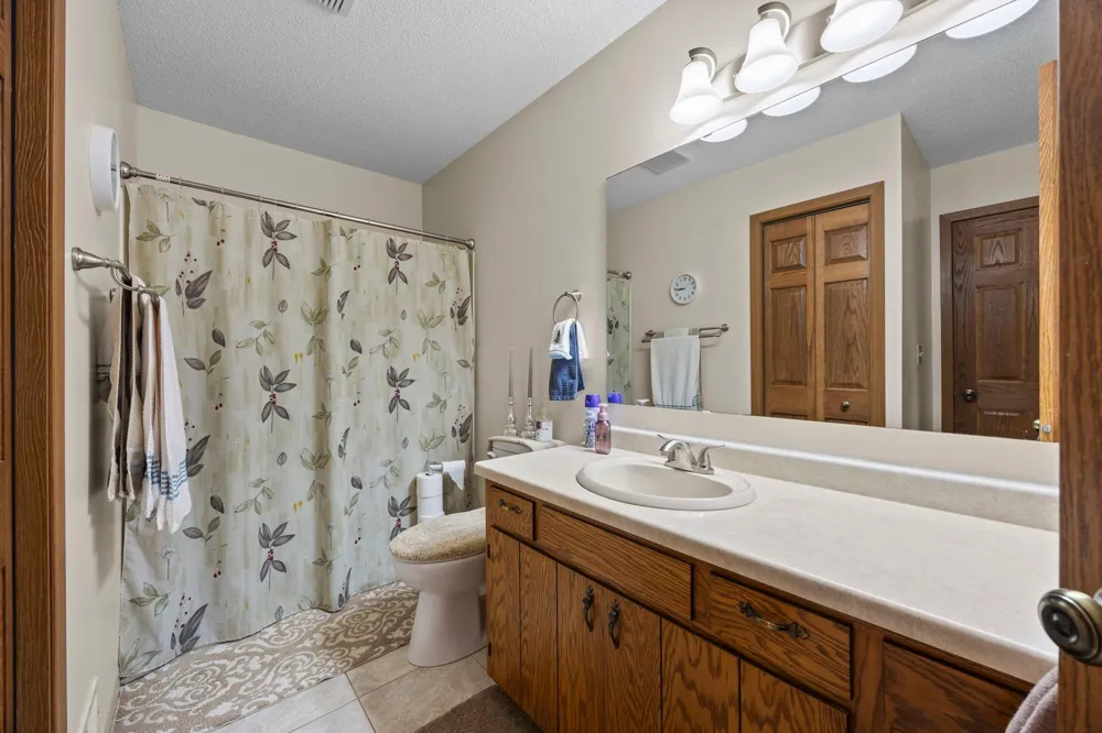 1221 Bradford Street SE Hutchinson, MN 55350