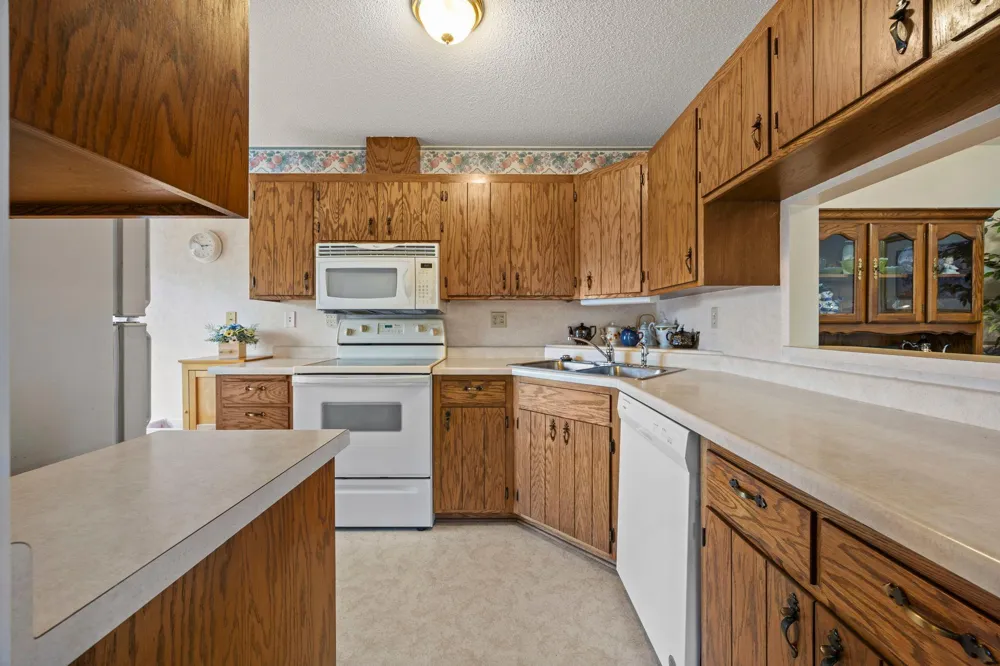1221 Bradford Street SE Hutchinson, MN 55350