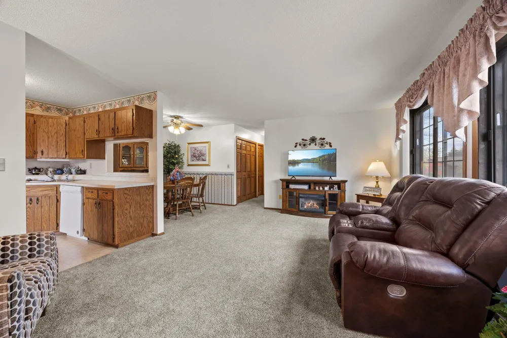 1221 Bradford Street SE Hutchinson, MN 55350