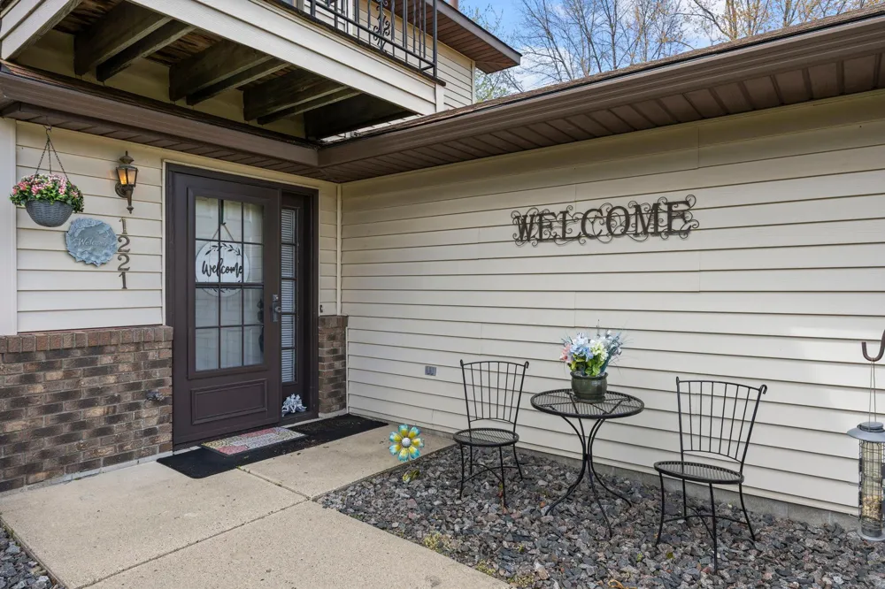 1221 Bradford Street SE Hutchinson, MN 55350