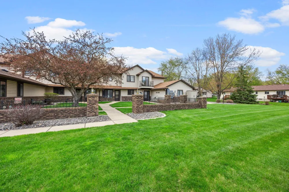1221 Bradford Street SE Hutchinson, MN 55350