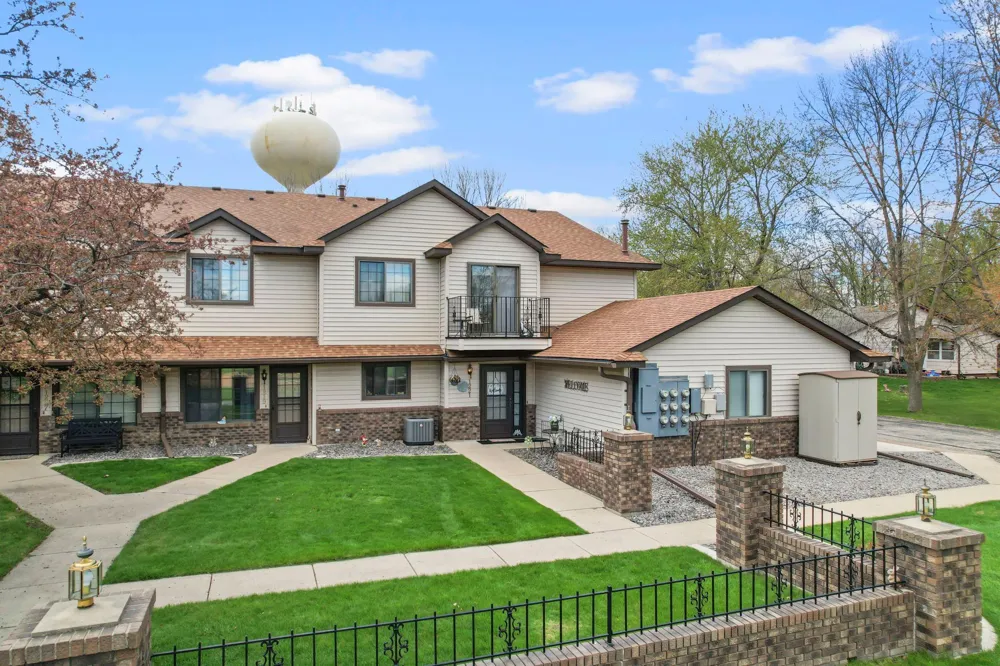 1221 Bradford Street SE Hutchinson, MN 55350