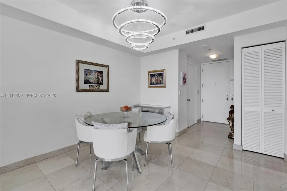 848 Brickell Key Dr #1903 Miami, FL 33131