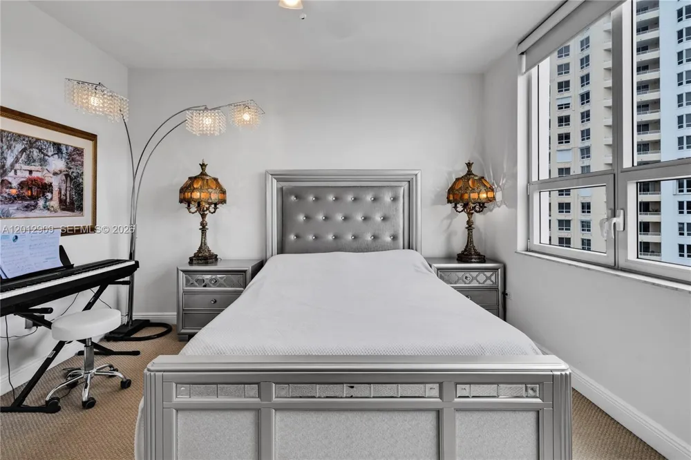848 Brickell Key Dr #1903 Miami, FL 33131