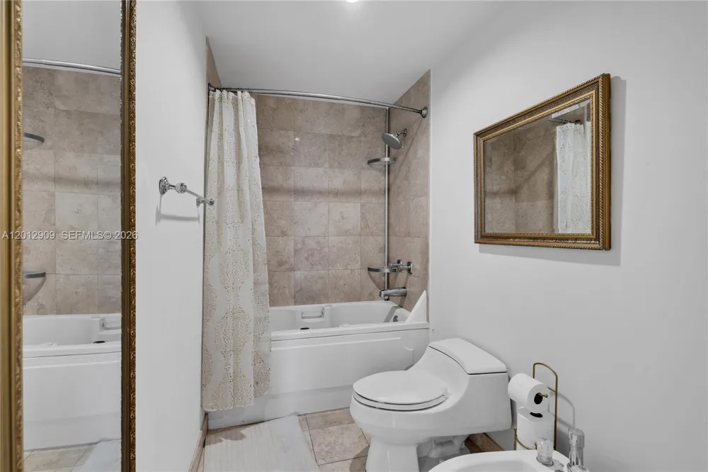 848 Brickell Key Dr #1903 Miami, FL 33131