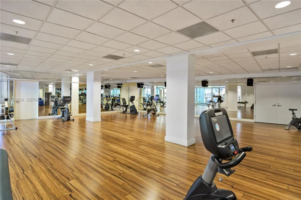 848 Brickell Key Dr #1903 Miami, FL 33131