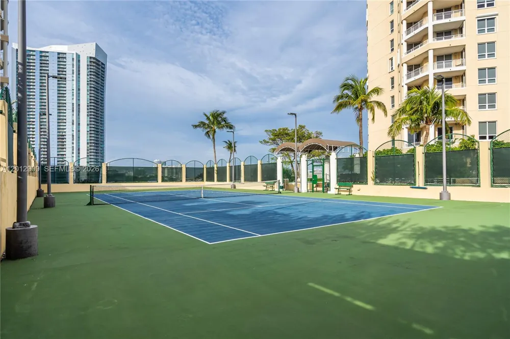 848 Brickell Key Dr #1903 Miami, FL 33131
