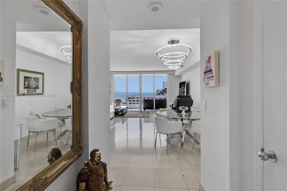 848 Brickell Key Dr #1903 Miami, FL 33131