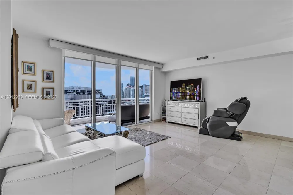 848 Brickell Key Dr #1903 Miami, FL 33131