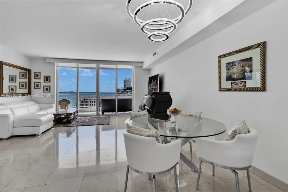 848 Brickell Key Dr #1903 Miami, FL 33131