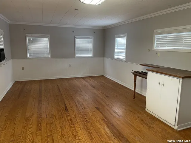 2279 N Hwy 16 Jourdanton, TX 78026