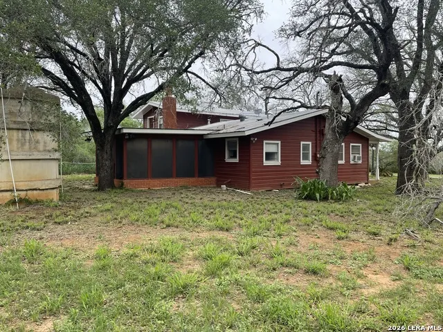 2279 N Hwy 16 Jourdanton, TX 78026