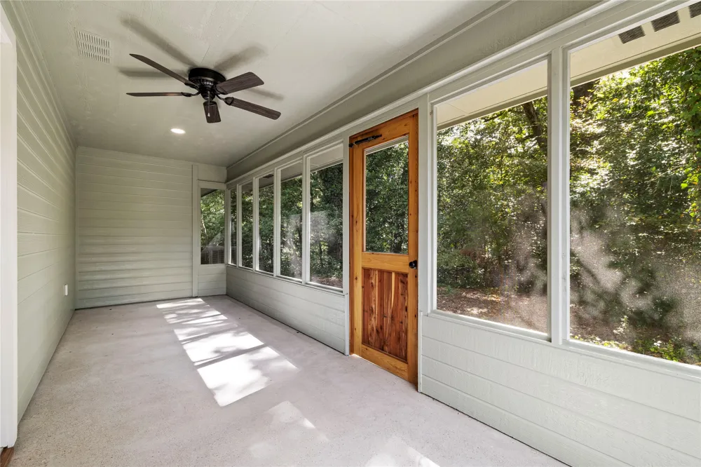 5580 County Road 3704 Athens, TX 75752