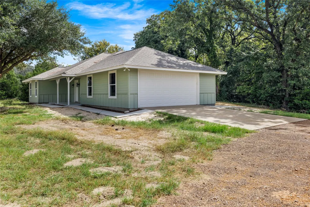 5580 County Road 3704 Athens, TX 75752