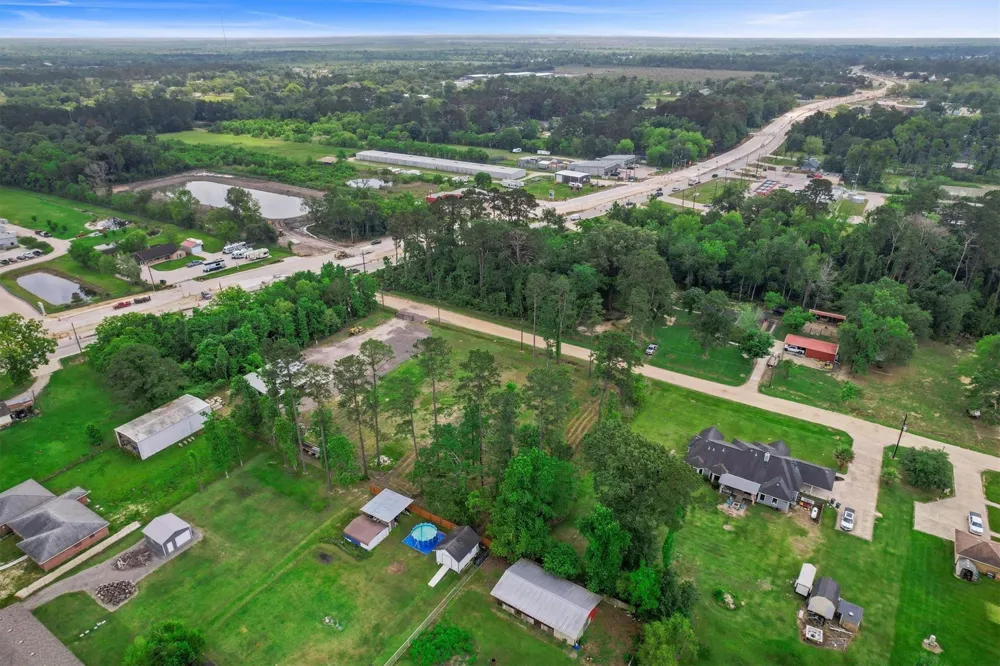 1617 Belle Terre Drive Huffman, TX 77336