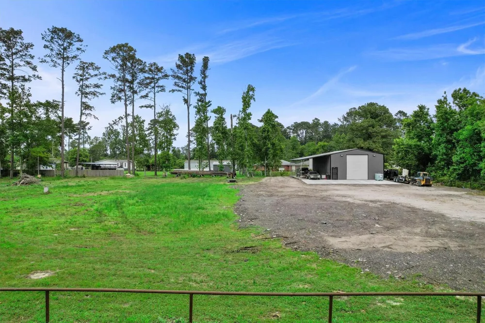 1617 Belle Terre Drive Huffman, TX 77336