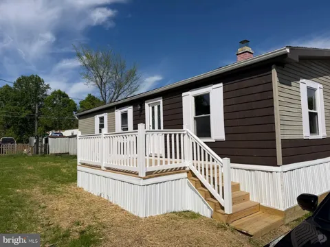 300 RIDGE ROAD #11