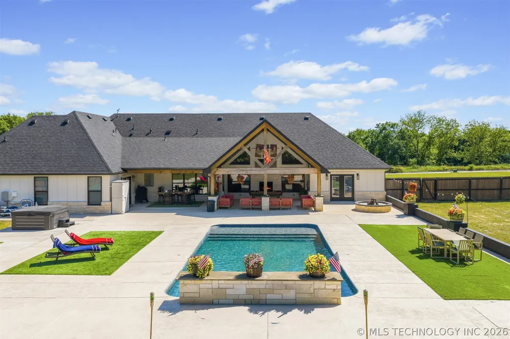 17140 County Road 1524 Ada, OK 74820