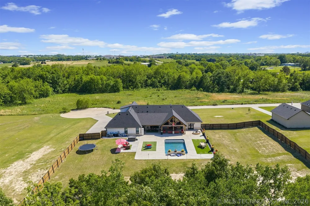 17140 County Road 1524 Ada, OK 74820