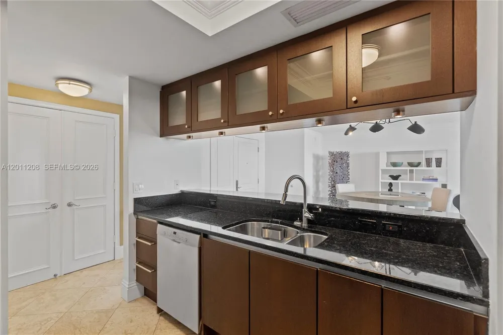 3400 SW 27th Ave #1505 Coconut Grove, FL 33133