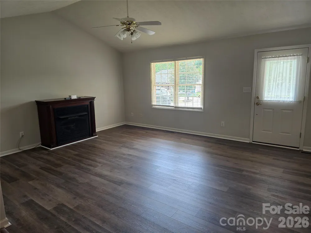 5126 Silver Tree Trail Conover, NC 28613
