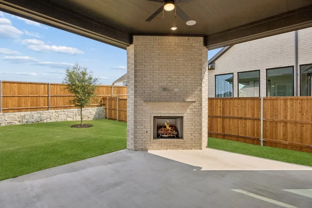 9357 Winter Bloom Street Frisco, TX 75035