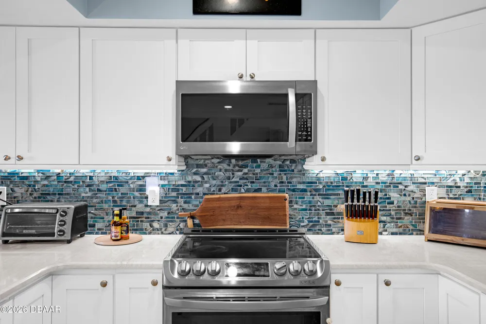 121 Lagoon Court New Smyrna Beach, FL 32169