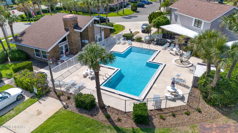 121 Lagoon Court New Smyrna Beach, FL 32169