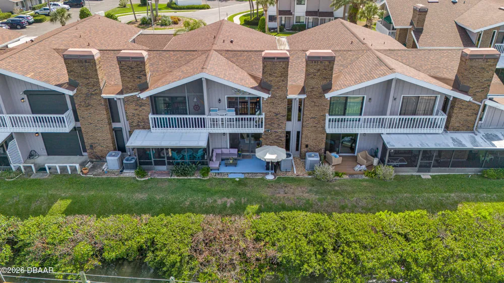 121 Lagoon Court New Smyrna Beach, FL 32169