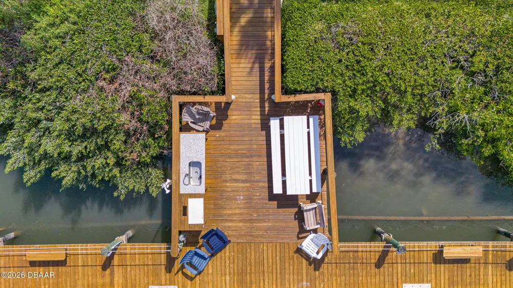 121 Lagoon Court New Smyrna Beach, FL 32169