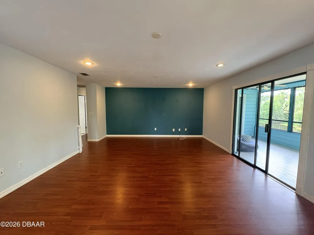 100 Kingbird Circle #1 Daytona Beach, FL 32119