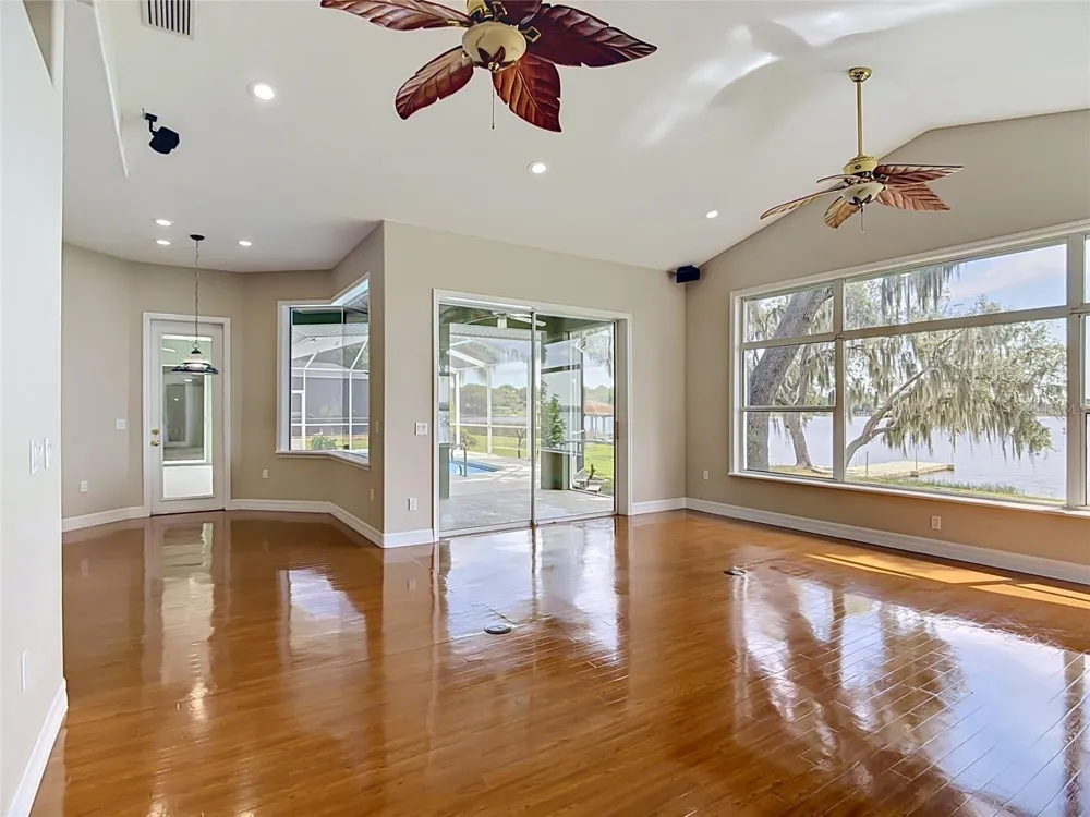 134 BAYBERRY DRIVE Polk City, FL 33868